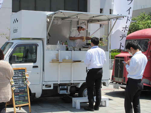 松山 キッチン カー