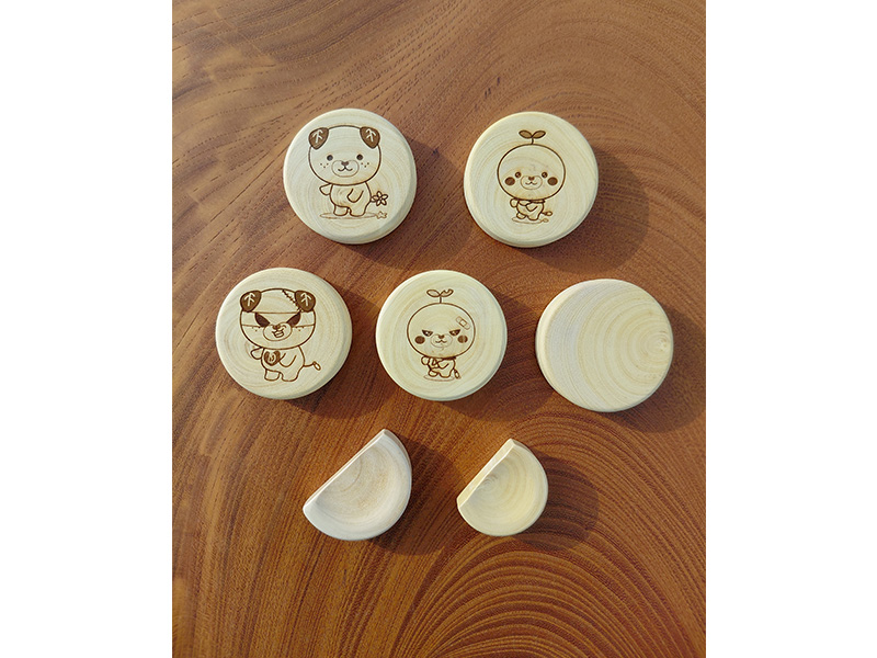 審査員奨励賞　ミカンの木のマグネット・箸置き